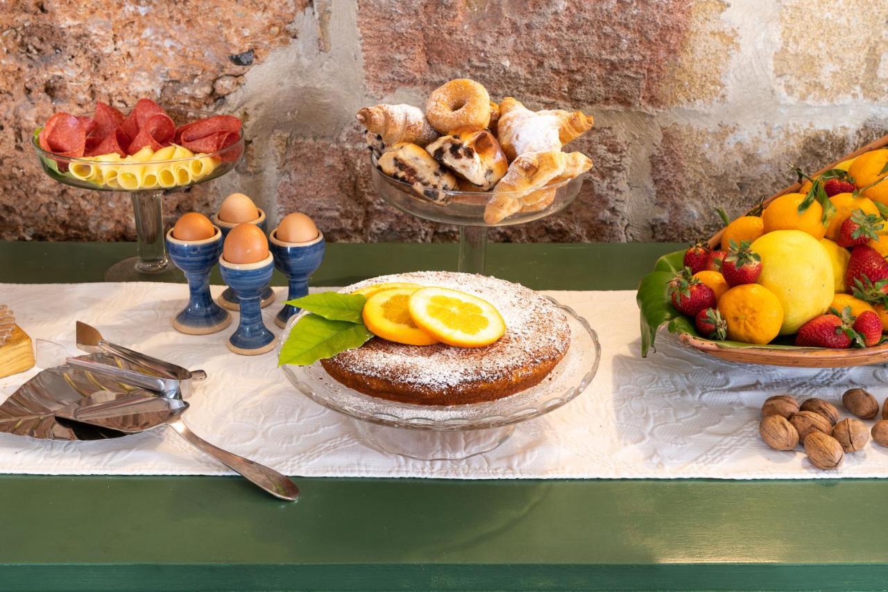 Il Giardino Di Ballaro Boutique B&B ปาแลร์โม ภายนอก รูปภาพ